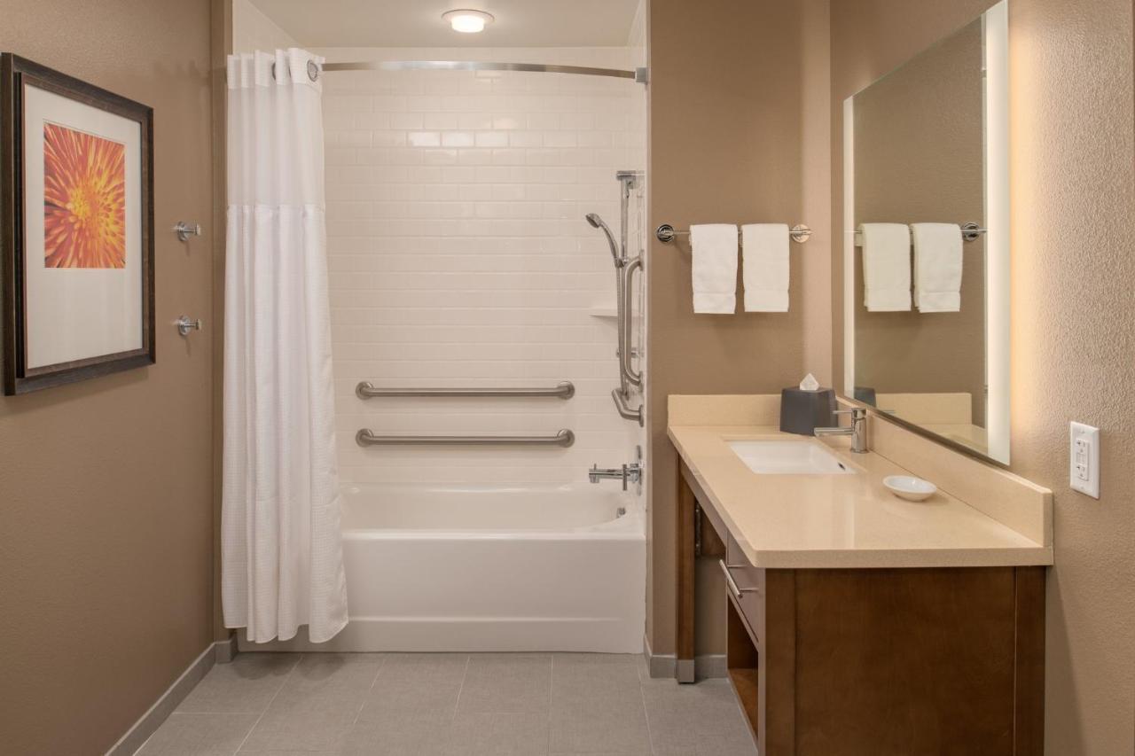 Staybridge Suites - Hillsboro North By Ihg Екстер'єр фото