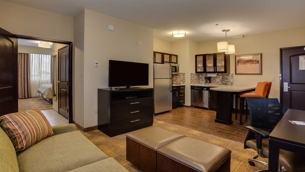Staybridge Suites - Hillsboro North By Ihg Екстер'єр фото